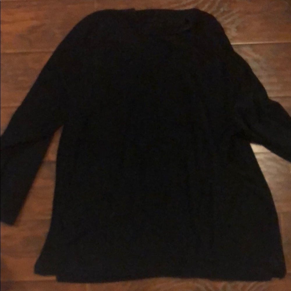Stefano basics top